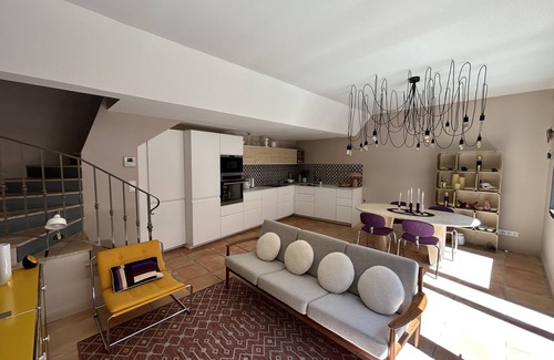 Hyeres City Centre House | Exceptional mini luxury villa in the Manège Godillot, a classified historic site