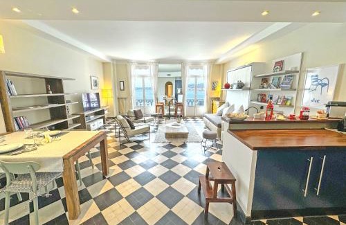 Old Town Apartment | Exceptional Sea Front Suite Nice France