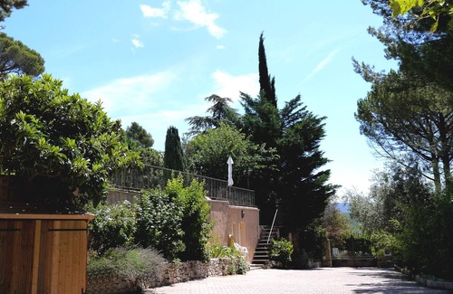 Roquevaire Villa | EXCEPTIONAL SITE QUIET, SWIMMING POOL, CLIM, GREEN, PETS OK, between AIX and CASSIS