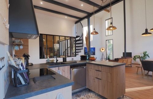 Marnac House | Exceptional stay in Périgord : Tobacco drying house, Heated swimming pool