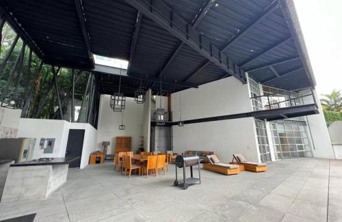 Cuernavaca House | Exclusiva Casa Minimalista Vapor, Alberca & Asador