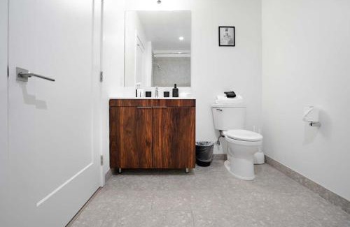Hoboken Apartment | Exclusive 1BR Apt with NYC View and Pool