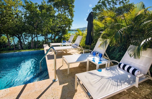 Montego Bay Villa | EXCLUSIVE 4BR DESIGNER WATERFRONT VILLA CHEF POOL BEACH ACCESS PICKLEBALL GYM