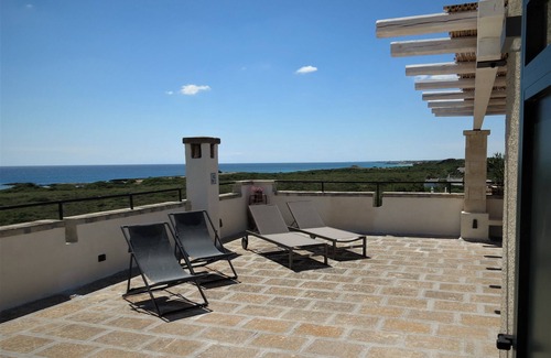 Porto Cesareo Villa | Exclusive apartment in villa facing the sea Baia di Punta Prosciutto