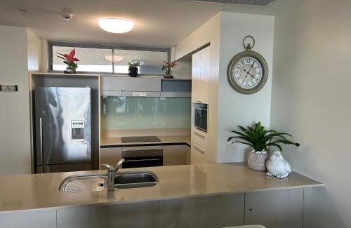 Caloundra Apartment | Exclusive Apartment with Ocean Views