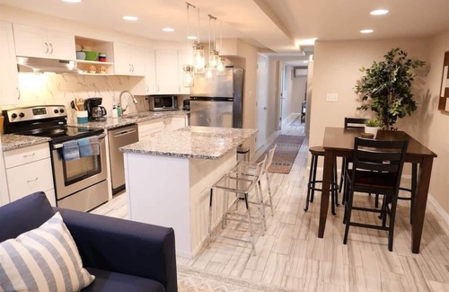 Bloomingdale Apartment | Exclusive Apt in Shaw
