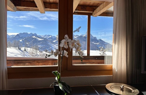 Schoenried Ski Chalet | Exclusive chalet with 360° panorama 7 minutes from Gstaad