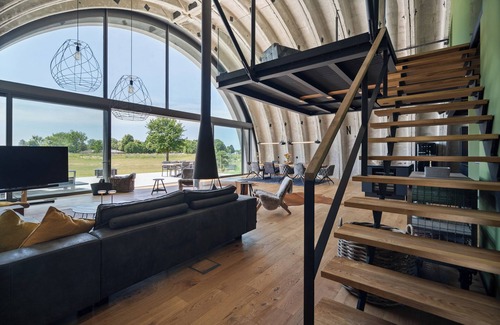 Muritz House | Exclusive detached luxury villa Shelterloft Airpark with large garden in Lärz