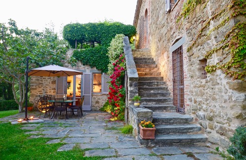 Passignano sul Trasimeno Villa | Exclusive hideaway nestled in woods with stunning lakeview Tuscany/Umbria border