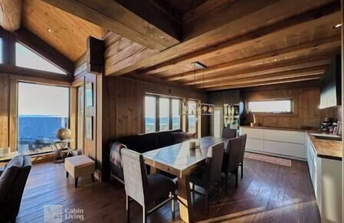 Ringsaker House | Exclusive Mountain Lodge at Birkebeinerbakken