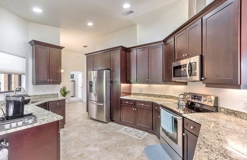 Samsula-Spruce Creek House | Exclusive Spruce Creek 4BR Home w/Pool & 24/7 Security
