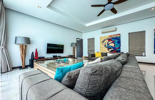 Ban Saiyuan Villa | Exclusive Tropical Living! Elegant 4BR Villa Destiny with Salt Pool