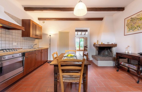 Ponte di Gabbiano Villa | Exclusive Villa in Vineyard W Pool, And Siena View