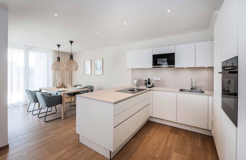 Lichtenberg Apartment | Exclusively furnished 5-star 90 m2 apartment - Wellness Lodge II