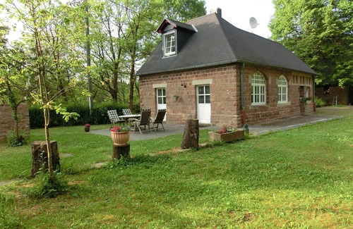 Rascheid House | Exclusively renovated historical BAHNHOFSBAUDE with terrace, garden etc.