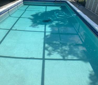 Survey Creek House | Exec Suites 7 min to Ocean