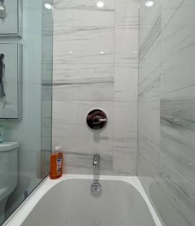 Vaughan Apartment | Executive 1 Bedroom Vaughan Metropolitan Condo