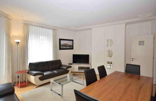 Muhlebach Apartment | EXECUTIVE 3BR near Opera - PABS 4