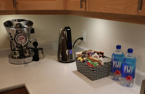 Terrace Condo | Executive Condo On The Bench In A Convenient Location.