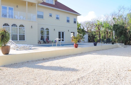 Northwest Point House | Executive home 5 mins drive from world famous Seven Mile Beach w/Swimming Pool