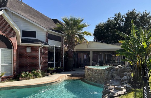Cypress House | Executive Home on Golf Course , Pool, Spa and more