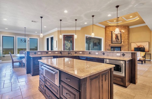 Spicewood House | Executive home with hill country views in gated golf community with amenities