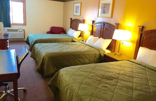 Waukegan Hotel | Executive Inn and Suites