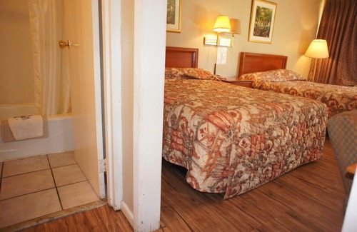 Orange Hotel | Executive Inn & Suites