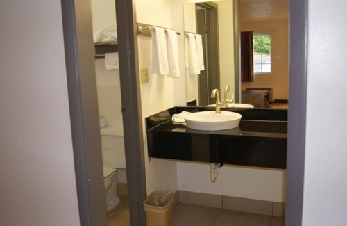 Crossville Hotel | Executive Inn