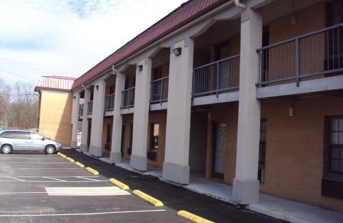 Tullahoma Hotel | Executive Inn