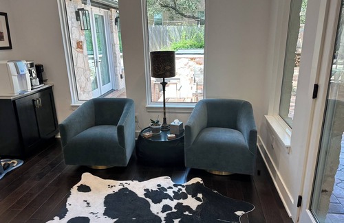 Woods Of Westlake Heights House | Executive living near nature trail and eight minutes from Downtown Austin
