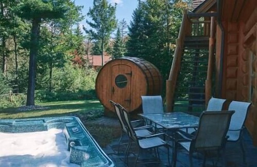 Fiddler Lake Resort Ski Chalet | Executive Plus #89 - majestic with pool & hot tub