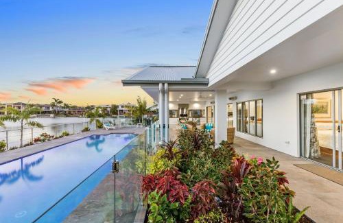 Mooloolaba House | Executive Waterfront Home