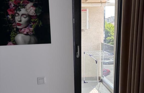 Militari Apartment | Exigent Plazza Residence - Self Check-In