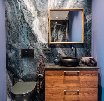 Eschollbrucken Apartment | Exklusive Design Appartement Deep Blue Neubau