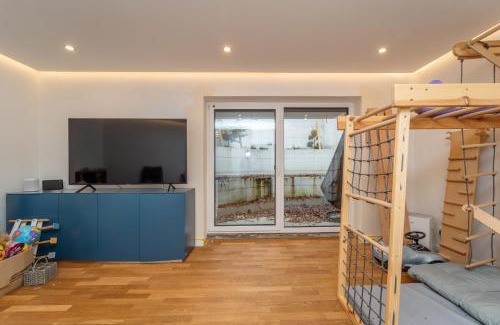 Munchen District Villa | Exklusive Walmdachvilla München-Grünwald