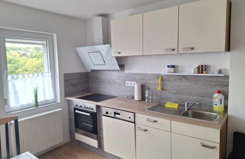 Melsungen Apartment | Exklusive Wohlfühloase mit 7 Einzelbetten großer Balkon MwSt ausweisbar in toller Lage von Melsungen