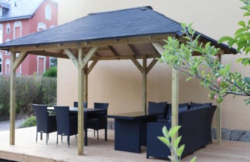 Treuen House | Exklusives Gruppenhaus mit Sauna bis zu 18 Personen