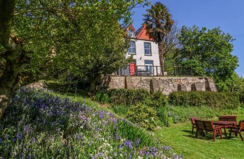 Ilfracombe House | Exmoor at Your Door Walks Wine & WOW Views Here