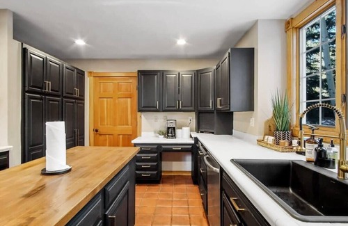 Christie Heights House | Expansive Home with Hot Tub, 1 Mile to Main St