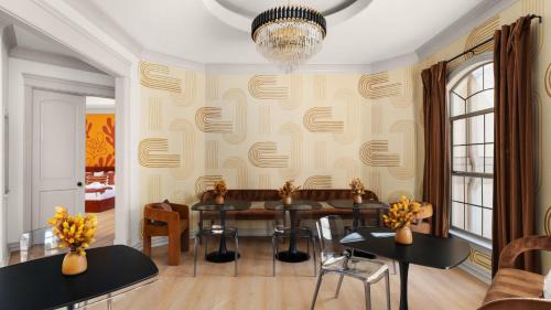 Lakeway House | Expansive Lakehouse W Stunning Pool & Views