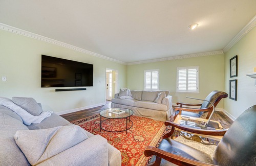 Texarkana House | Expansive Texarkana Home w/Yard: Near Golf!