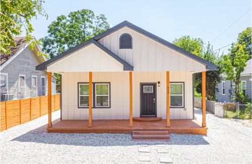 Denver Heights House | Experience Convenience w 4BR3BA Near Alamodome