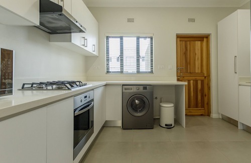Victoria Falls Apartment | Experience elegance and a comfortable stay in our 3bedrooms apartment.