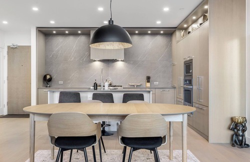 South Pandosy Condo | Experience Elevated Living with High-End Finishes and 5-Star Amenities