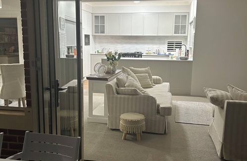 Dudley Park House | Experience Executive living beautiful Mariner’s Cove In the Heart of Mandurah