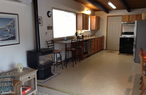 Eatonville House | Experience Lake Life for your next vacation near Mt.Rainier.