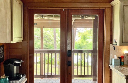 New Iberia Cabin | Experience Louisiana, Cabin on Bayou Petite Anse, centrally located in Acadiana