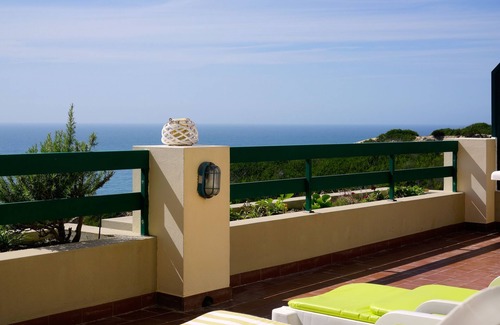 Pataias Apartment | Experience Portugal at its finest: Beach, activities,culture -the perfect blend!