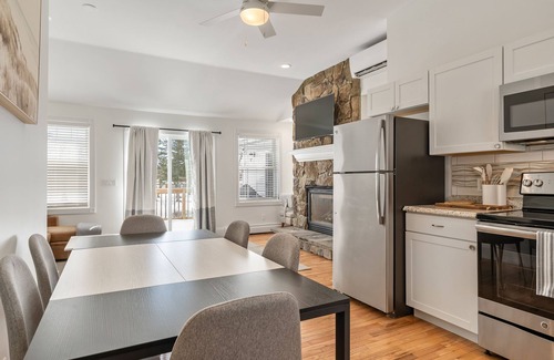 Southern Coast Apartment | Experience Saco in Style: Elegant, Newly Upgraded Home